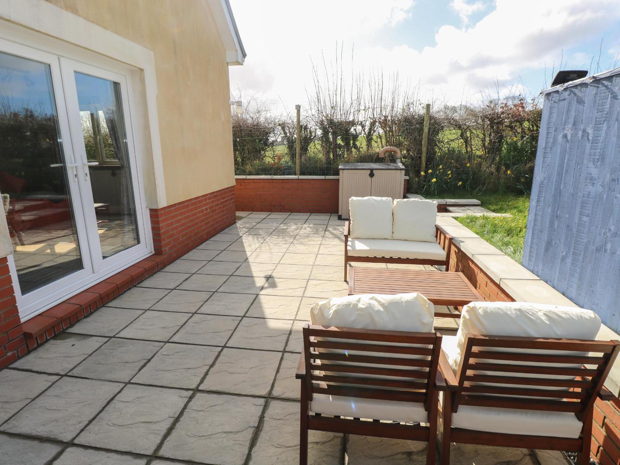 The Annexe, Meadow Croft Villa Haverfordwest Exterior photo